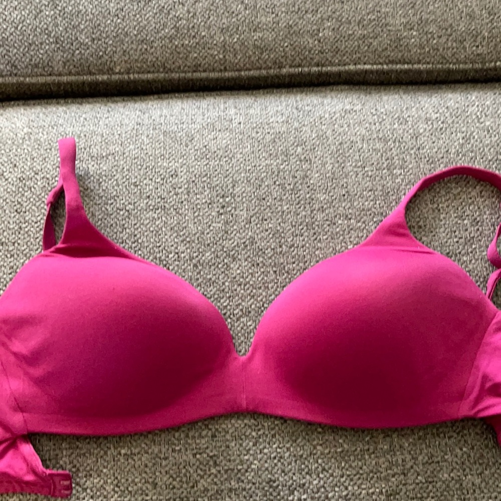 Fuscia Victoria Secret Bra Ipex